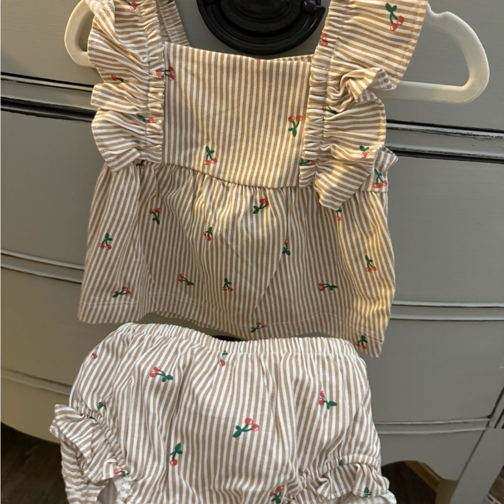 Striped Ruffle Kids Bloomer Set - Brown and White